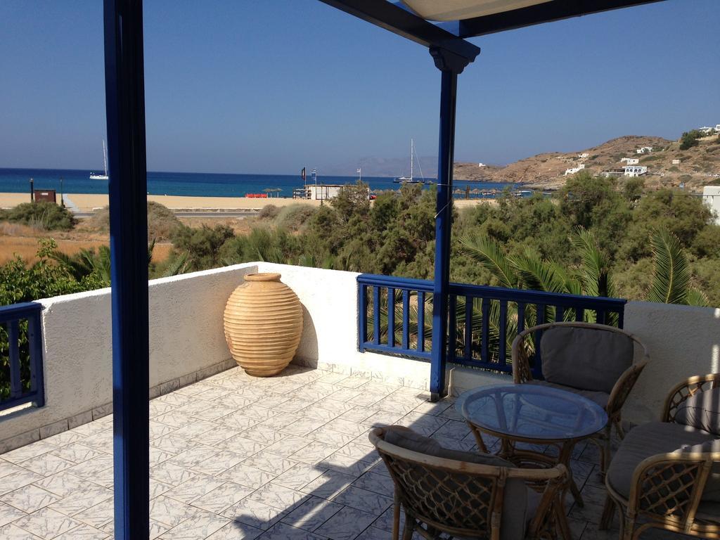 Deep Blue Rooms & Apartments Милопотас Екстериор снимка